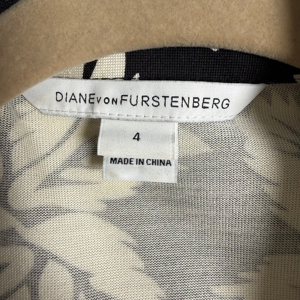 Diane von Furstenberg‎ Wrap Romper Womens 4 Black White Silk Celeste Leaf Print - Picture 3 of 14